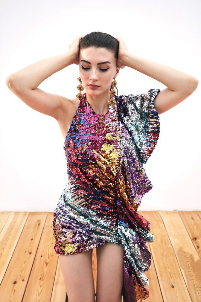 Burcu Özberk, BeStyle için objektif karşısına geçti - Sayfa:4